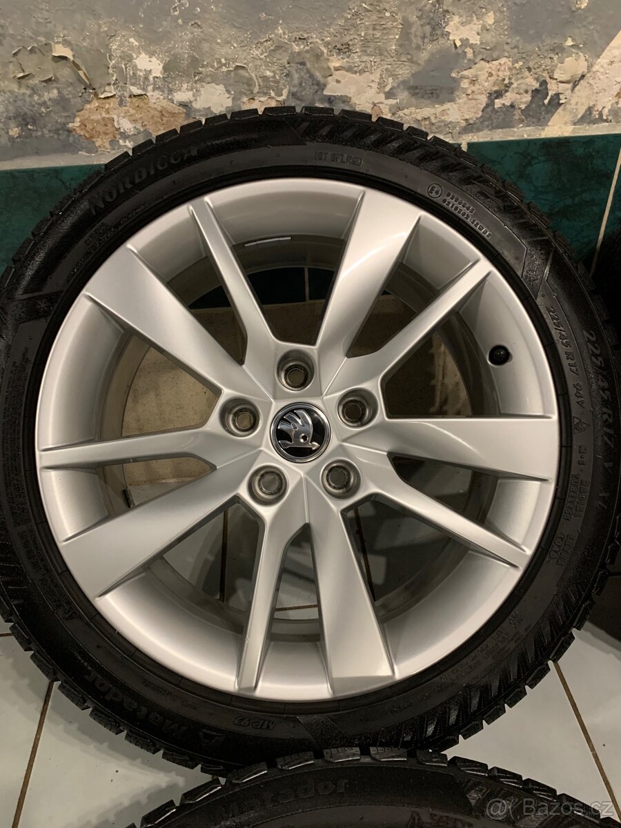 Alu kola Škoda R17 5X112 NOVÉ ZIMNÍ PNEU 225/45 R17 TRIUS - 5