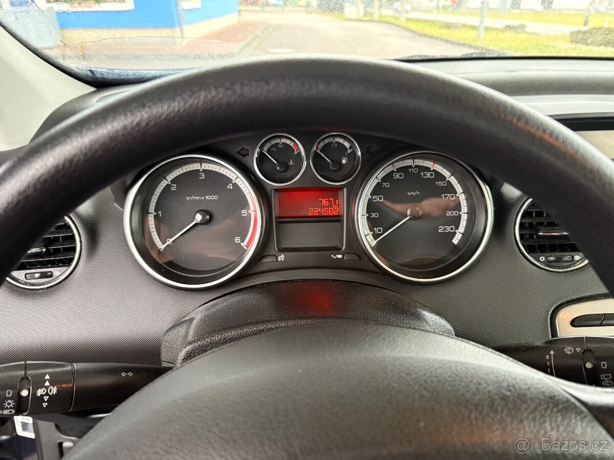 Peugeot 308 SW 1.6 hdi 82 kW - 5