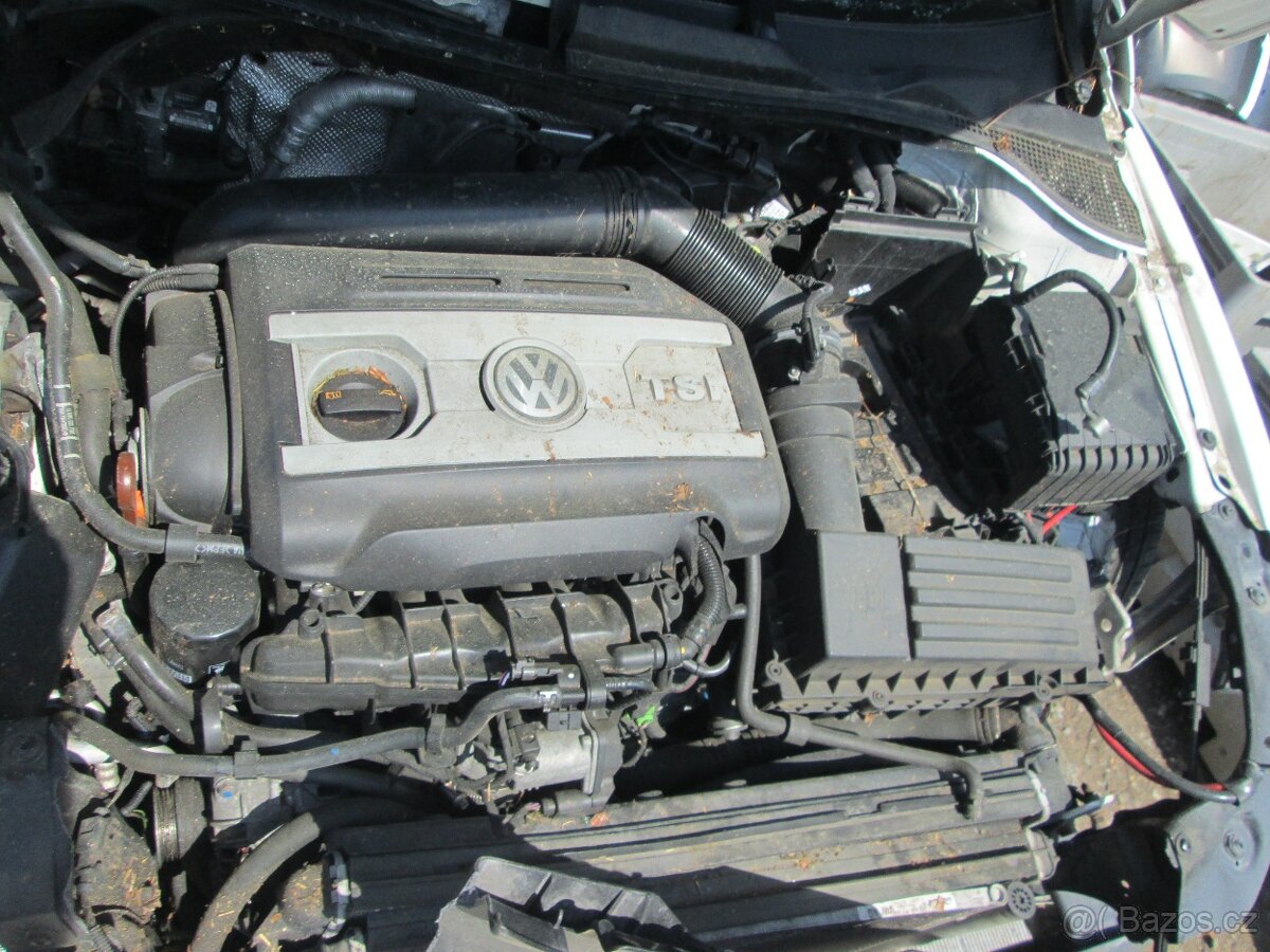 VW Scirocco R-LINE 2.0TSI 155kw DSG CCZ NJL rok 2011 - 5