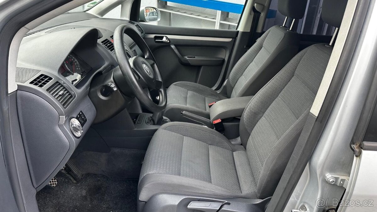 Auta na splátky i lidem v registru dlužníků.Stačí řidičák o. - 5