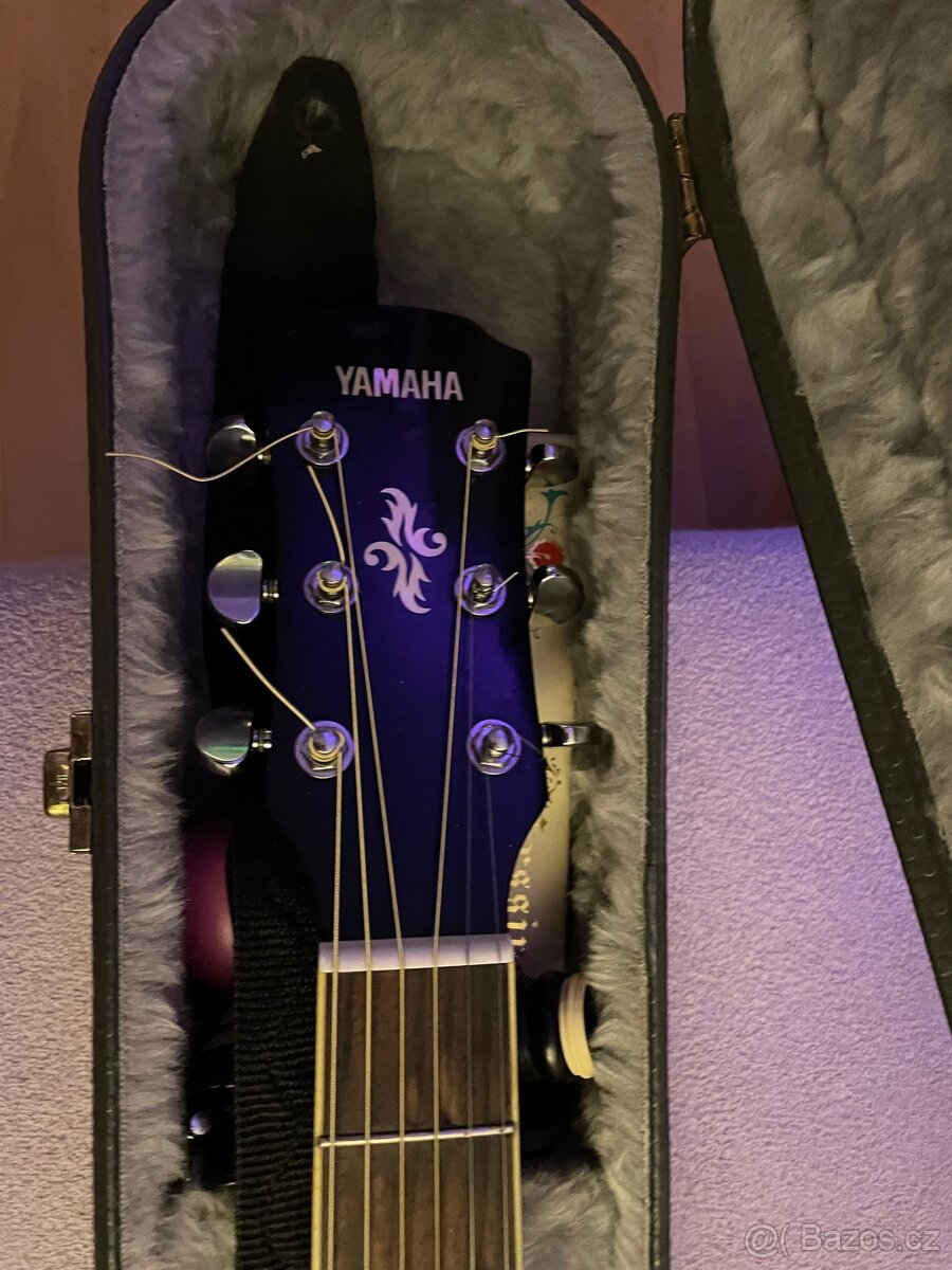 Elektroakustická kytara Yamaha apx - 5