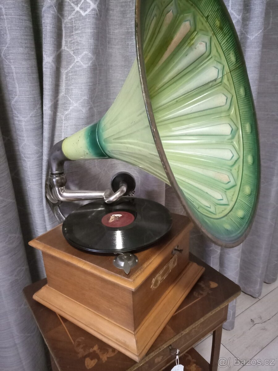 Gramofon s troubou - 5