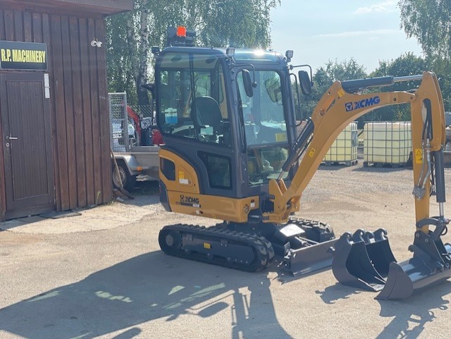 Pásový bagr XCMG - 5