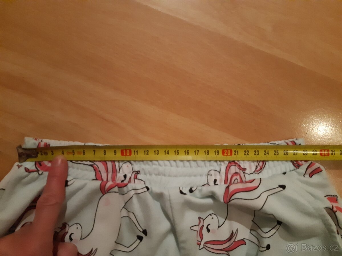 Tepláky vel. 134 - 5