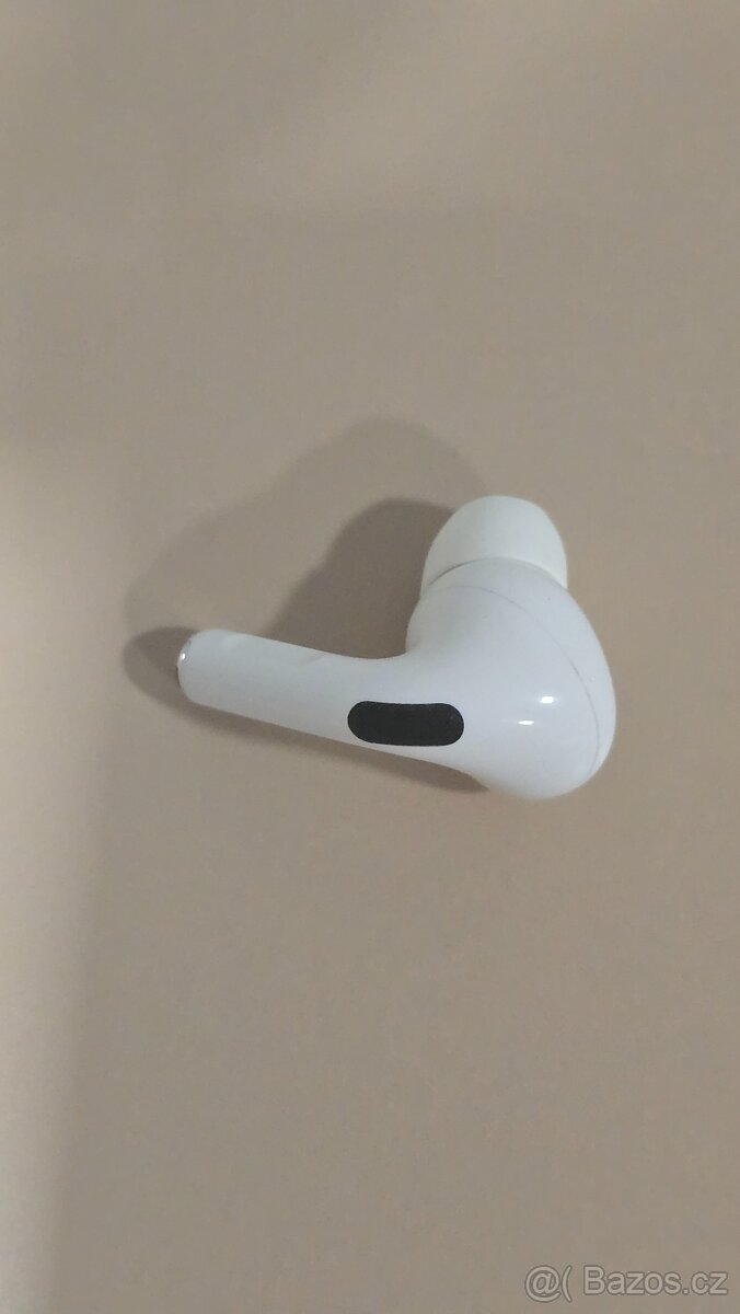 Airpods Pro 1. Generace - 5
