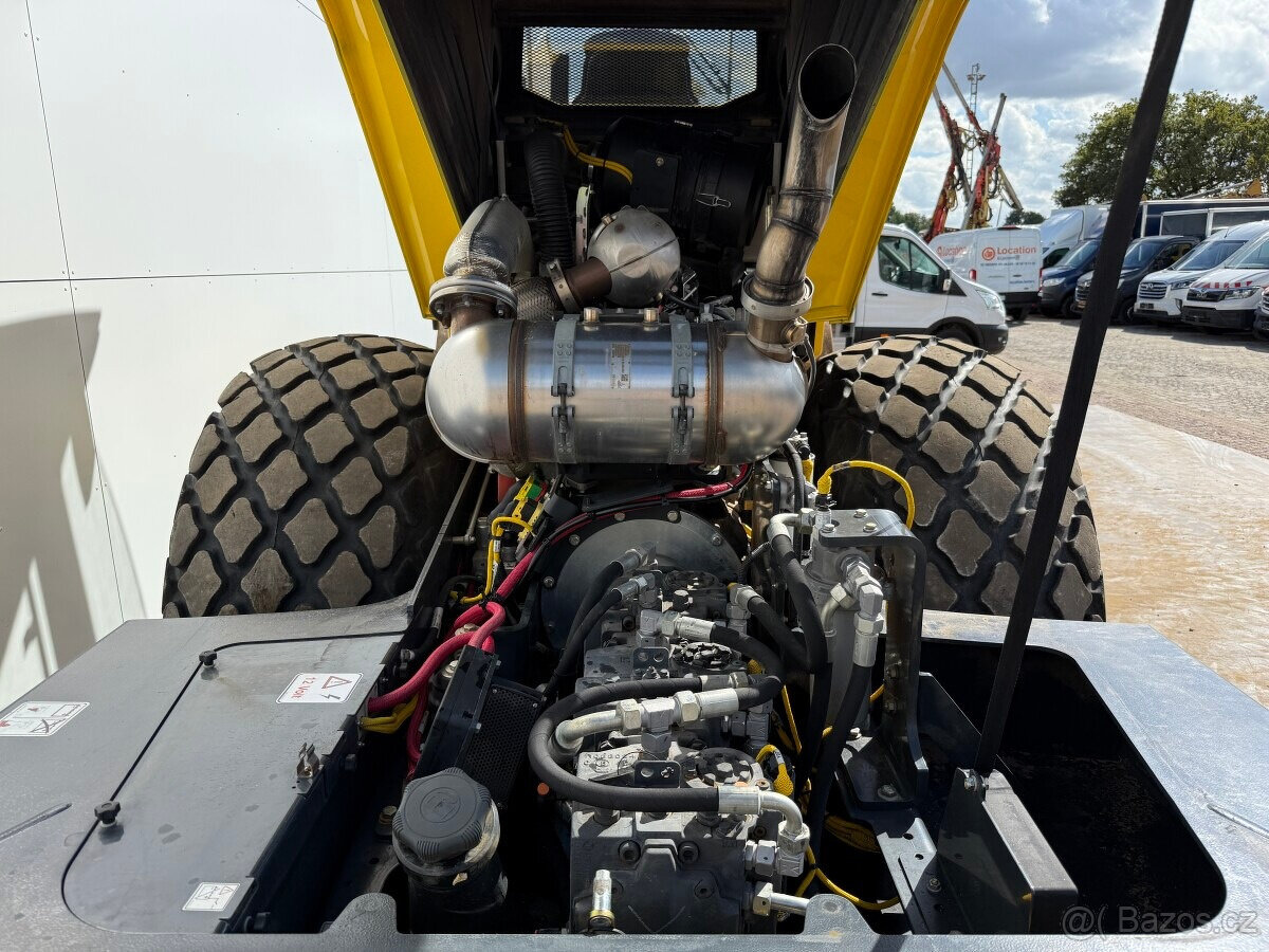 Válec Bomag 211 - 5