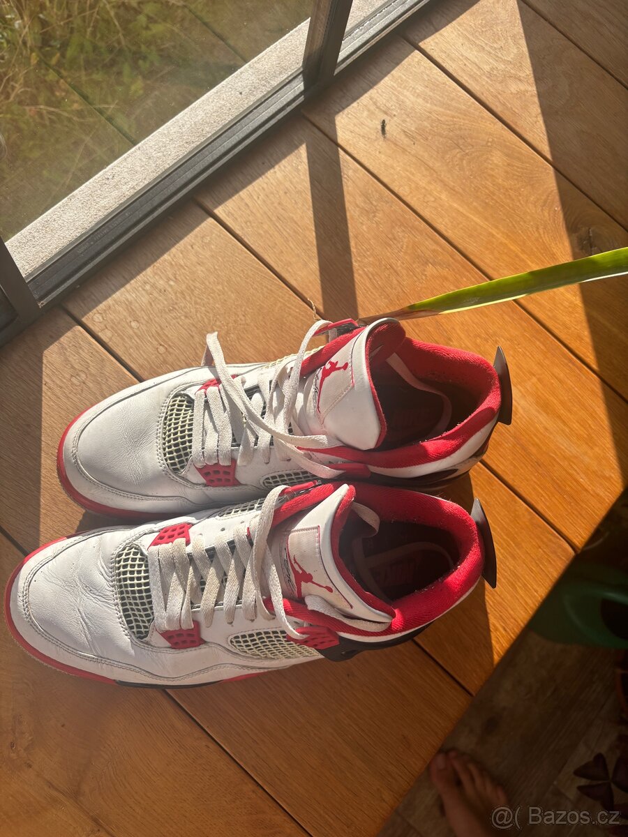 Jordan 4 fire red - 5