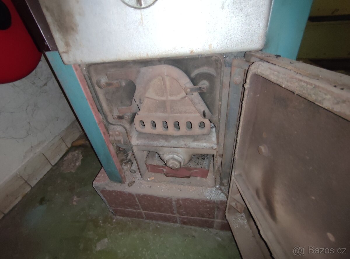 Kotel Viadrus U22 BEZ DVÍŘEK, výkon 23,3 kW, 234kg - 5