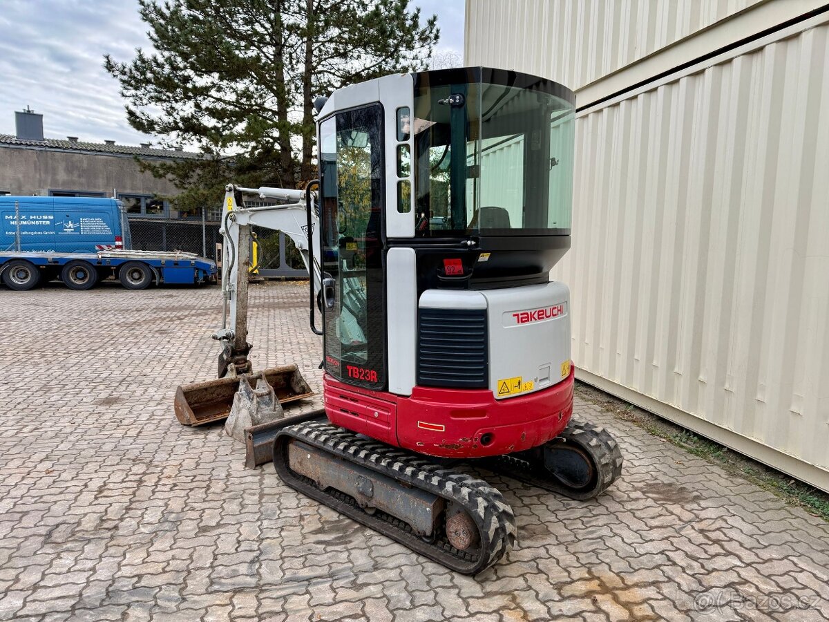 Minibagr Takeuchi TB23R - 5