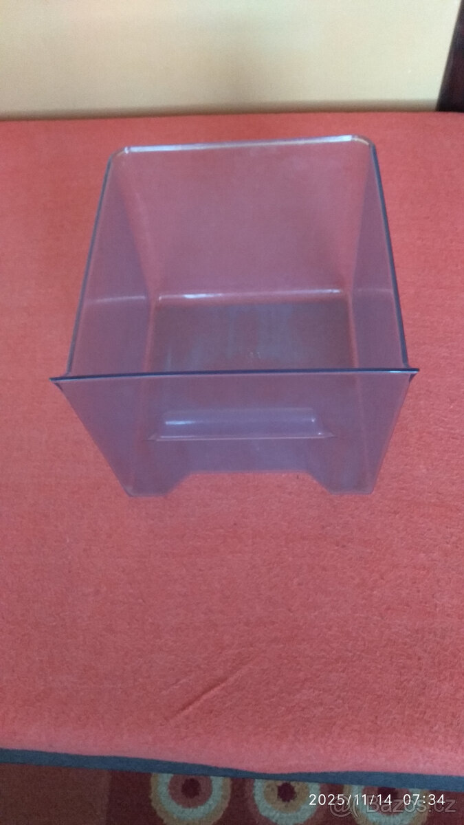 díly z kombi chladničky Ardo Premium 255l / 56l - 5