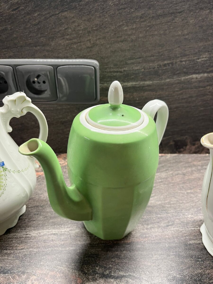 Staré porcelánové konvice - 5