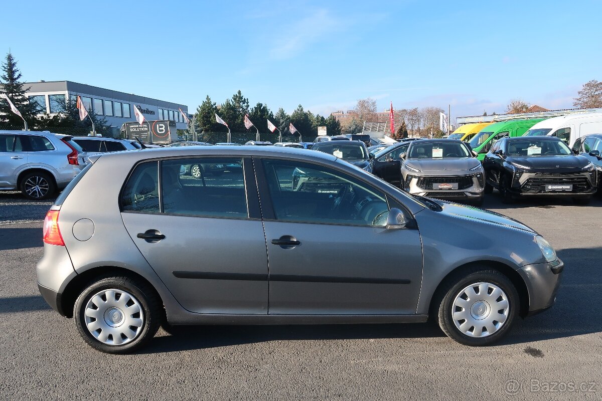 Volkswagen Golf 1.4i,55kW,NovéČR - 5