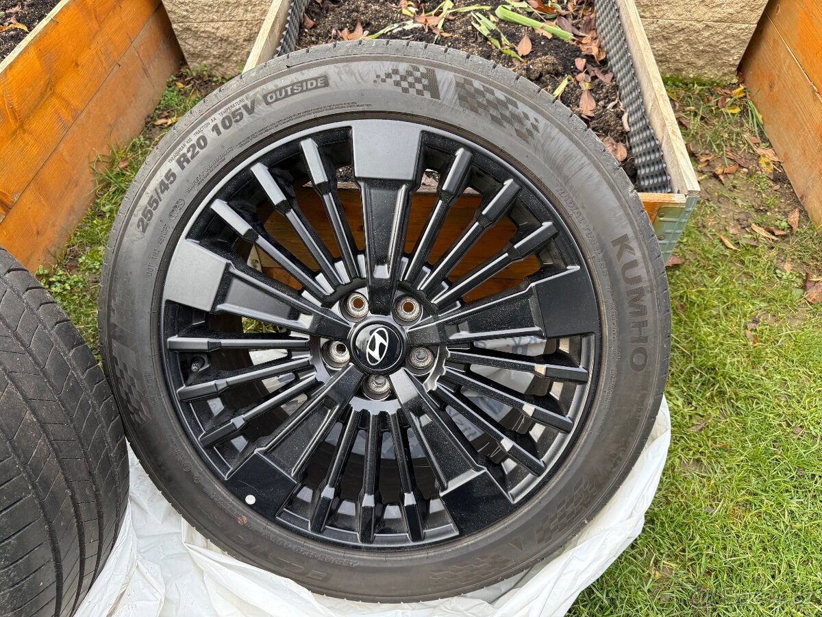 HYUNDAI SANTA FE disky 5x114,3 R20 8,5J x 20 ET54 +pneu - 5