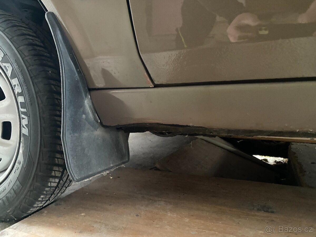 Škoda favorit 136L - 5