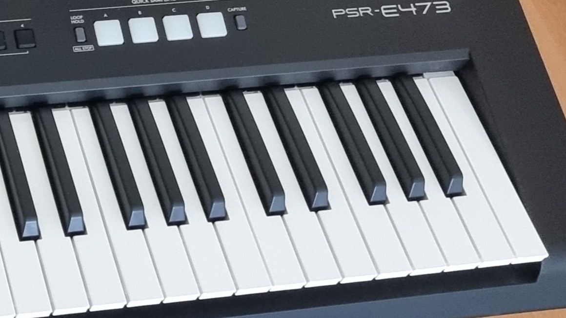 keyboard YAMAHA PSR-E473 + stojan FUN GENERATION X1 - 5