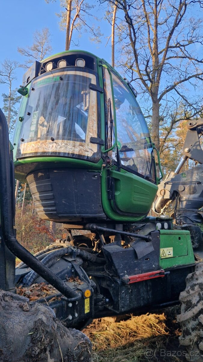 Harvestor JOHN DEERE 1270E - 5