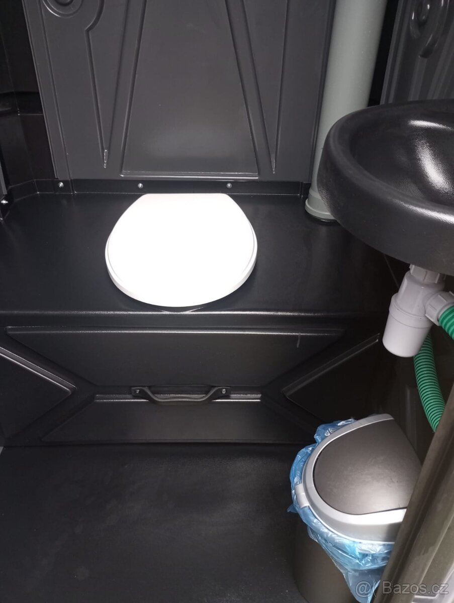 NOVÝ MOBILNÍ WC - 5