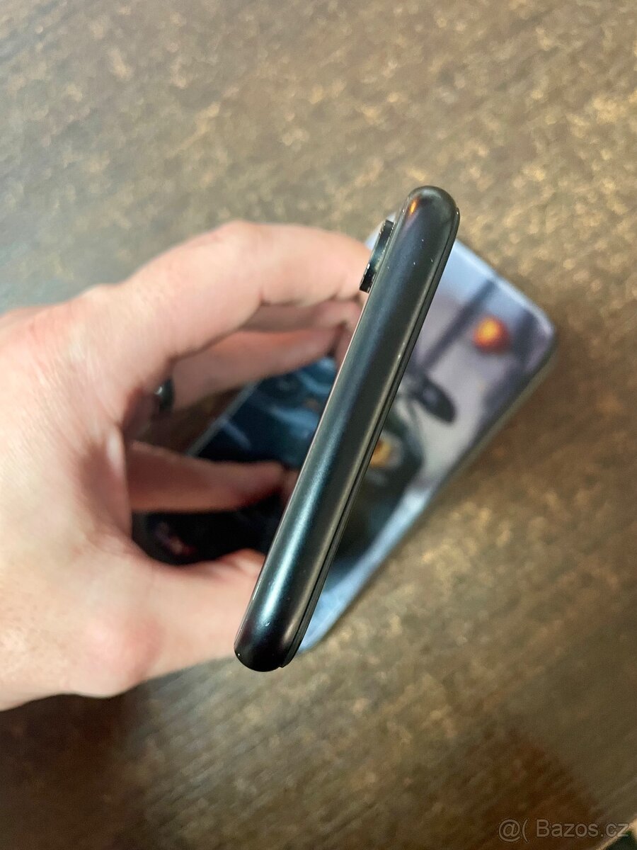 iPhone XR 64GB - 5