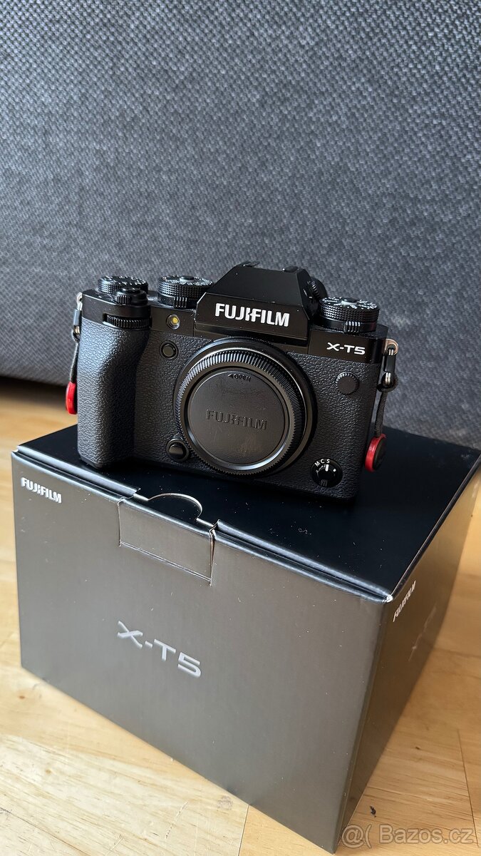 Fujifilm X-T5 tělo - černá + 4 objektivy - 5