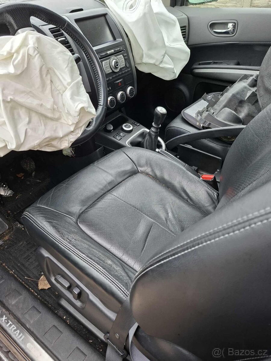 Rozpredám Nissan X-Trail 2.0dci 110kw M9R 2010 - 5