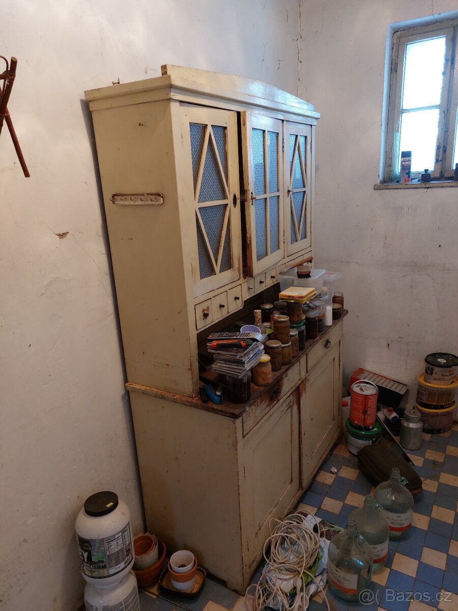 Starožitná skříň/ kredenc - 5