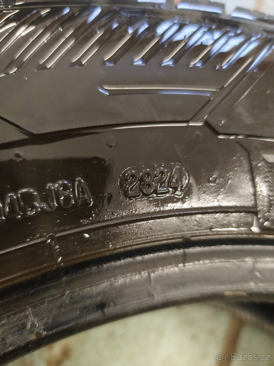 Zimní pneu 195/70/15c - 5