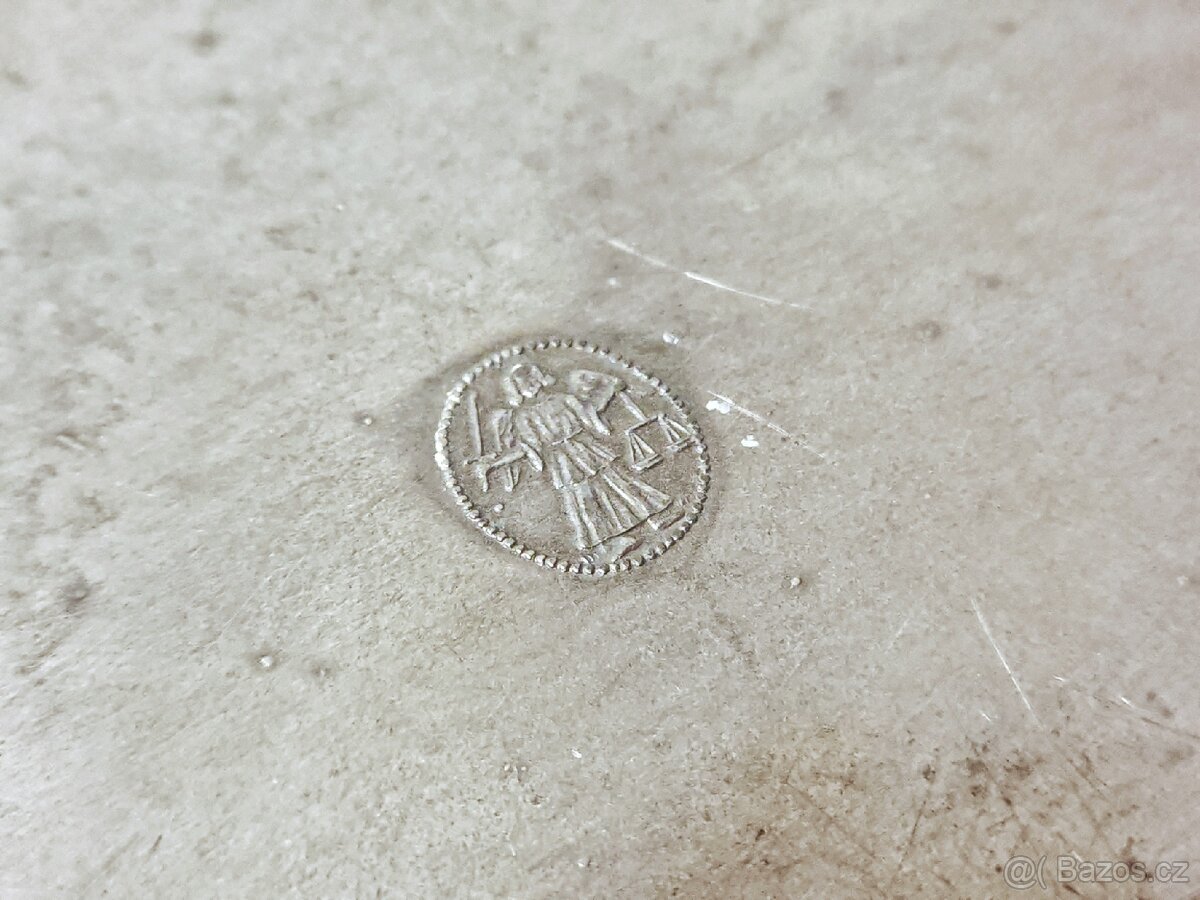 Starý cínový tac - 5