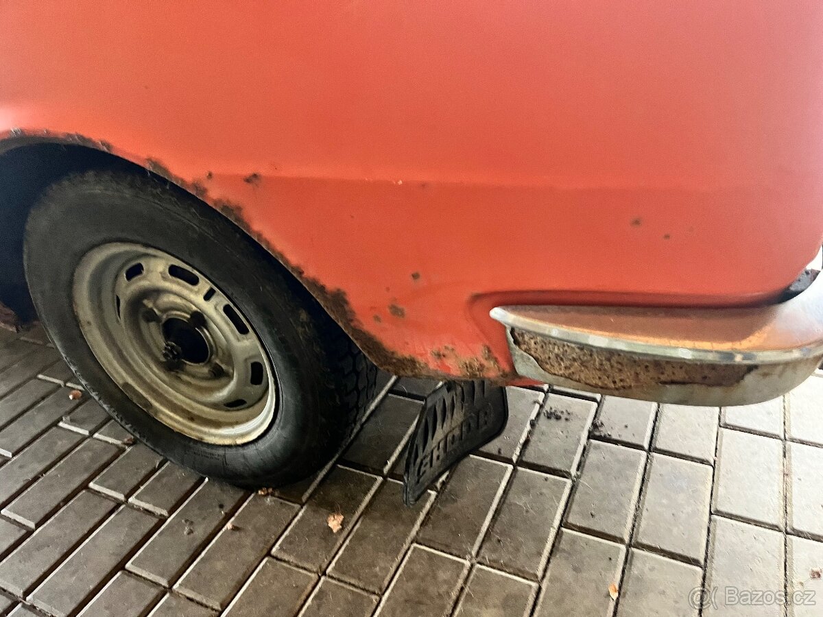 Prodám automobil škoda 105L - 5