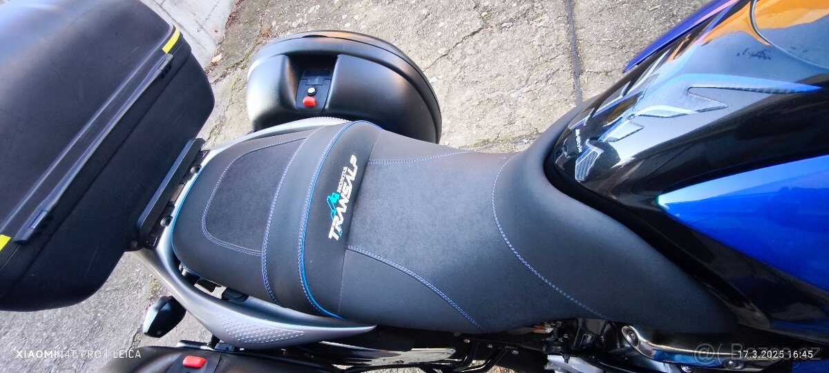 Prodám Honda Transalp XL-700-V R.V.2008 ABS