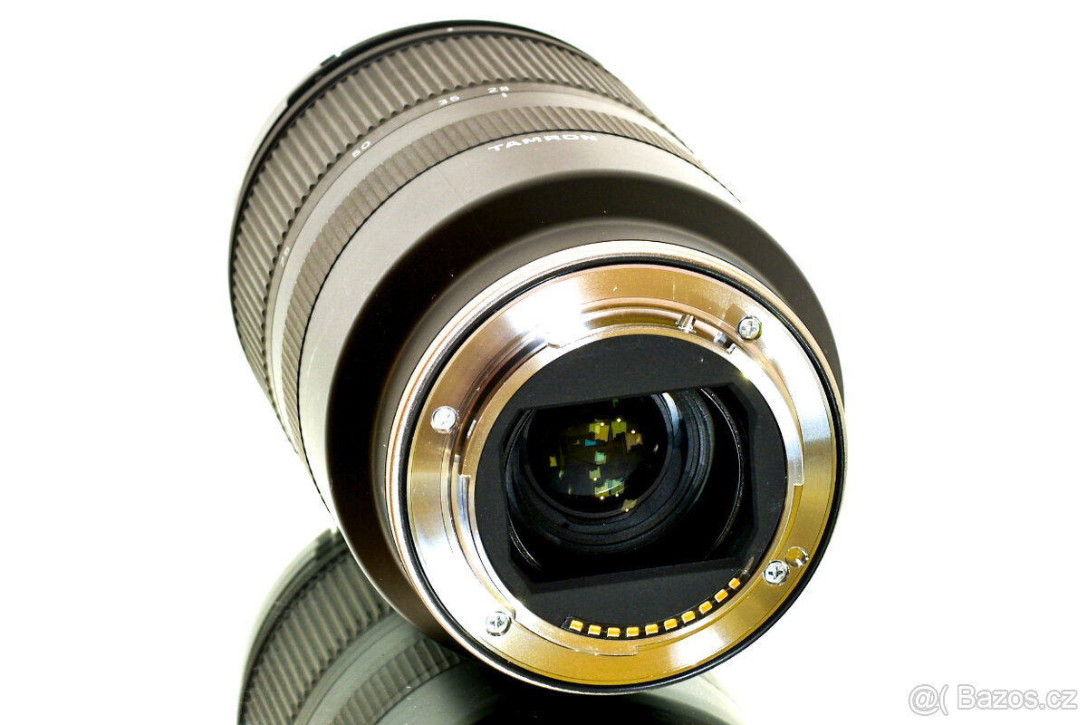 Sony E Tamron 28-75mm F/2.8 Di + UV filtr TOP STAV - 5