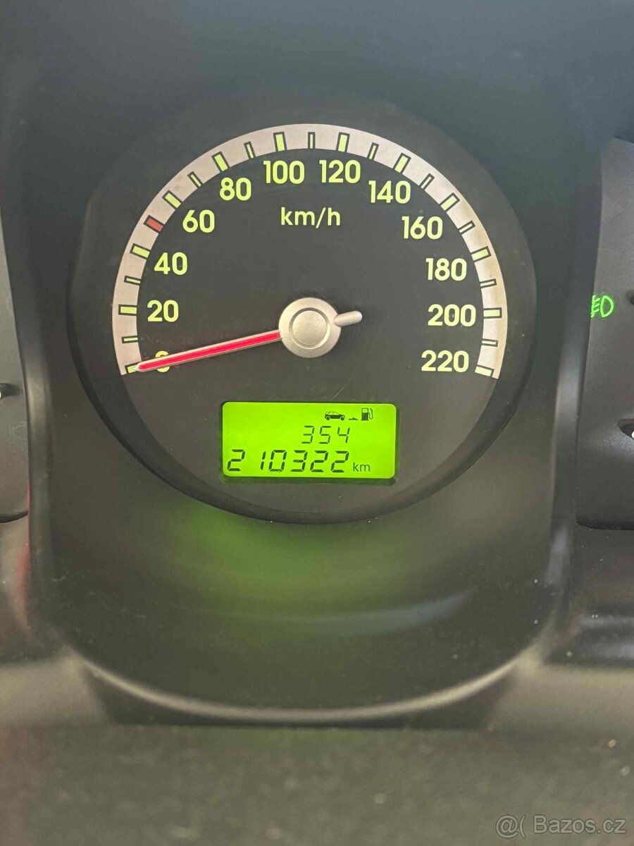 Kia Sportage 2.0i 104kW 4WD - 5