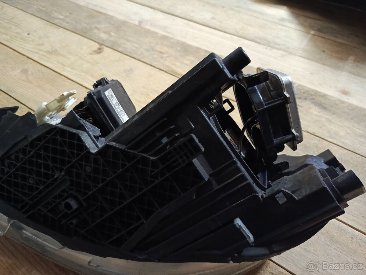 Světlo Škoda Octavia II facelift balast xenon - 5