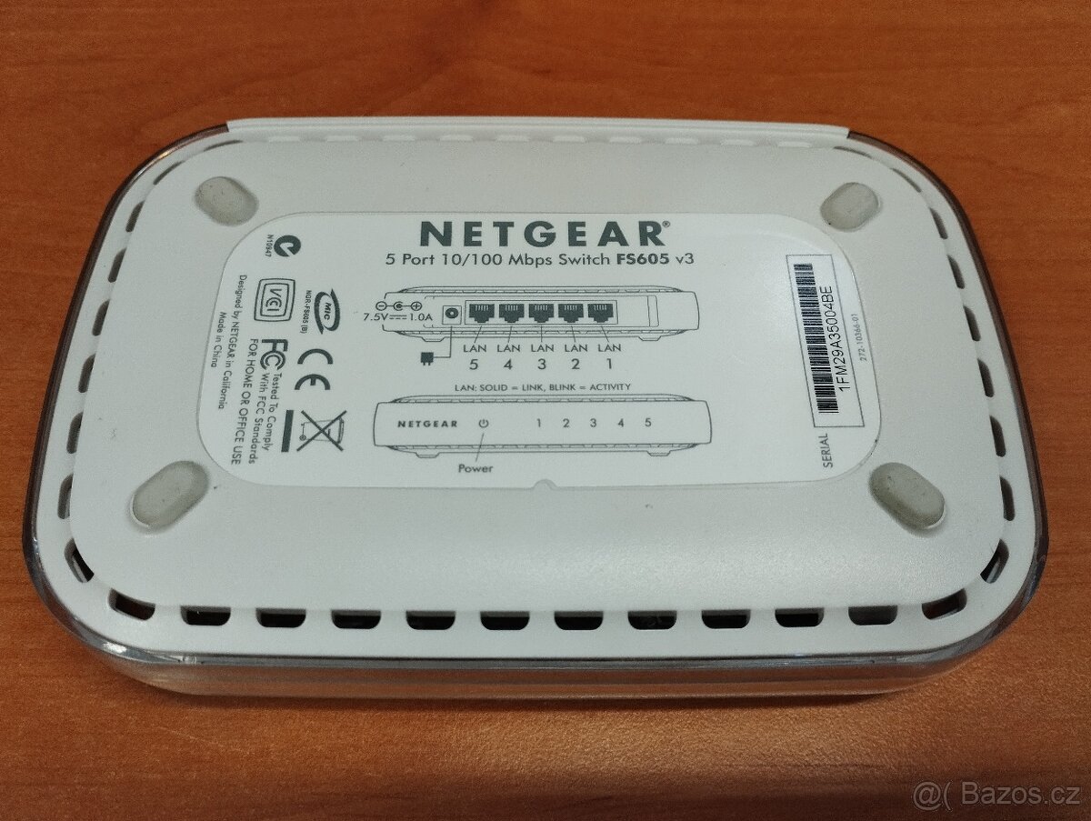 Switch NETGEAR FS605 v3 5-port - 5