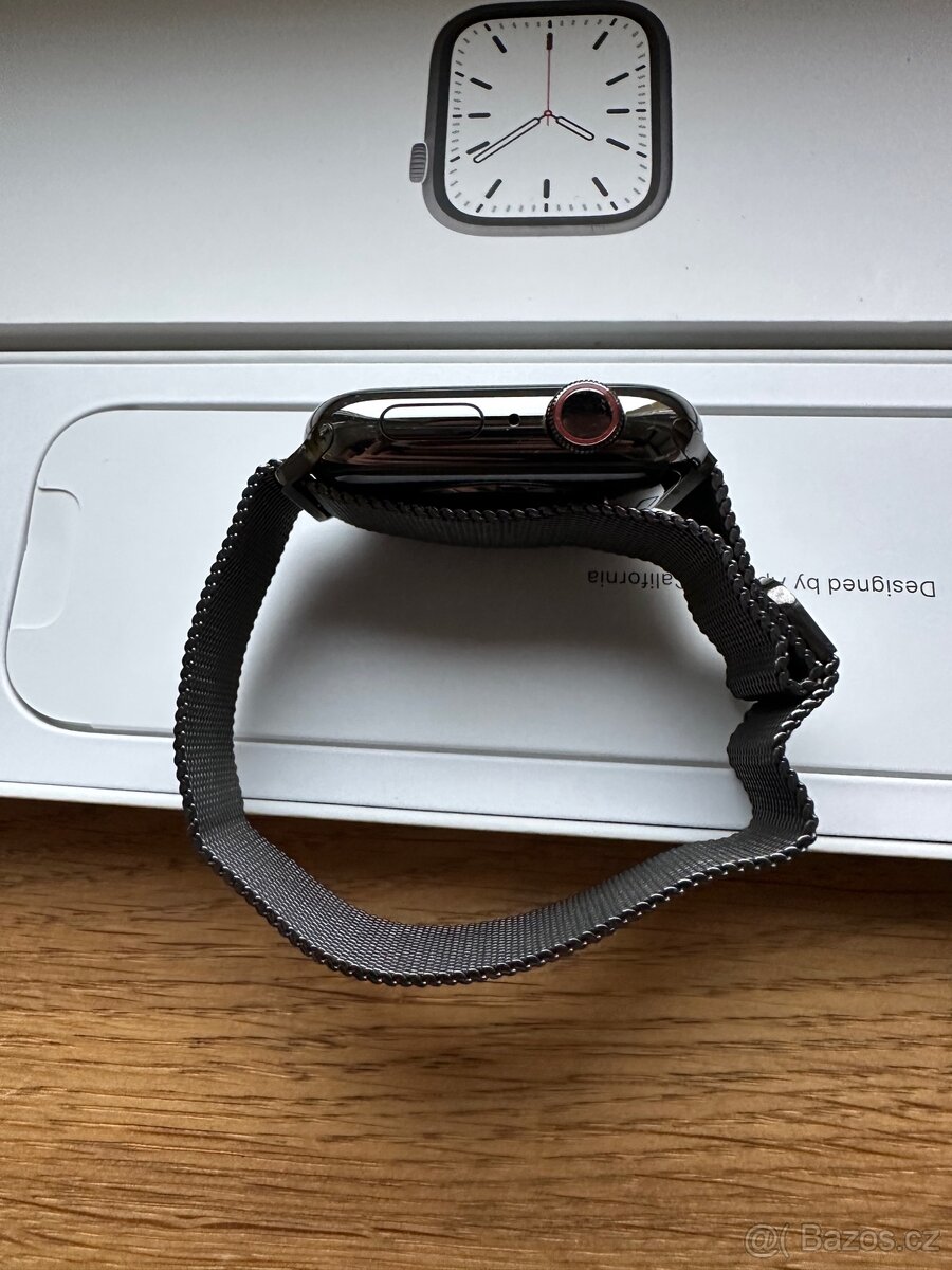 Apple Watch 7 - 45mm Stainless Steel Cellular– Graphite 🔥 - 5