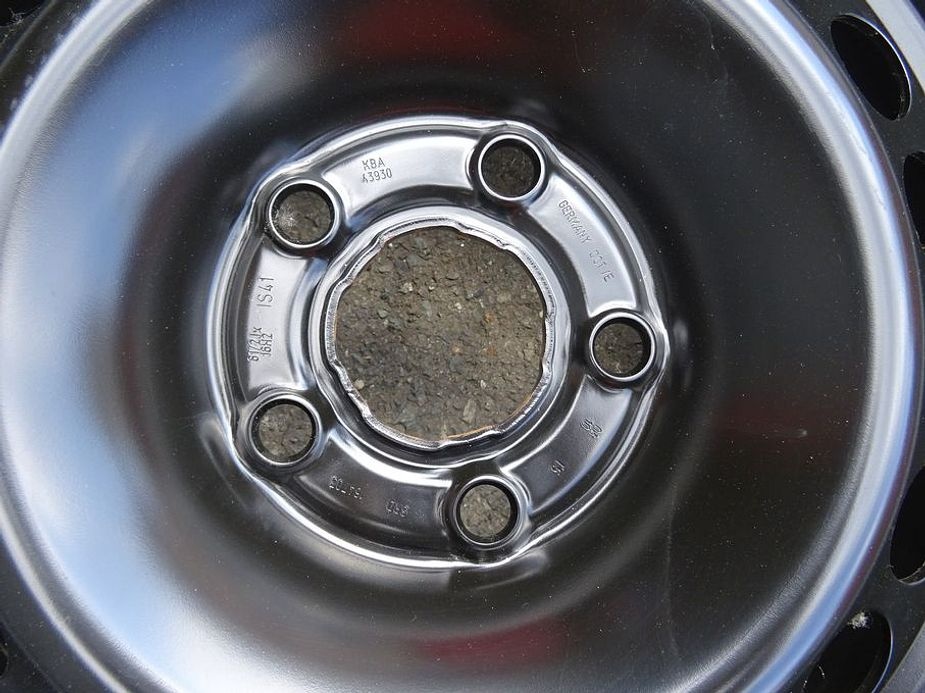 Plechové disky 16",rozteč 5x120,ET 41,šíře 6,5J, střed 67 - 5