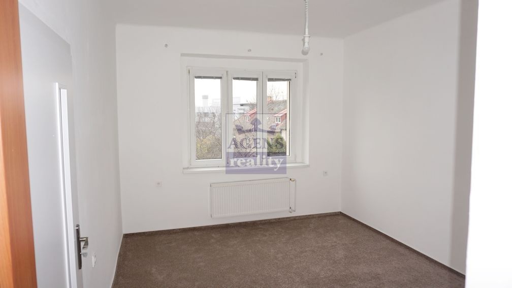 Byt 3+1, 61m2, Praha 10 - Michle, cihla, nezařízený - 5