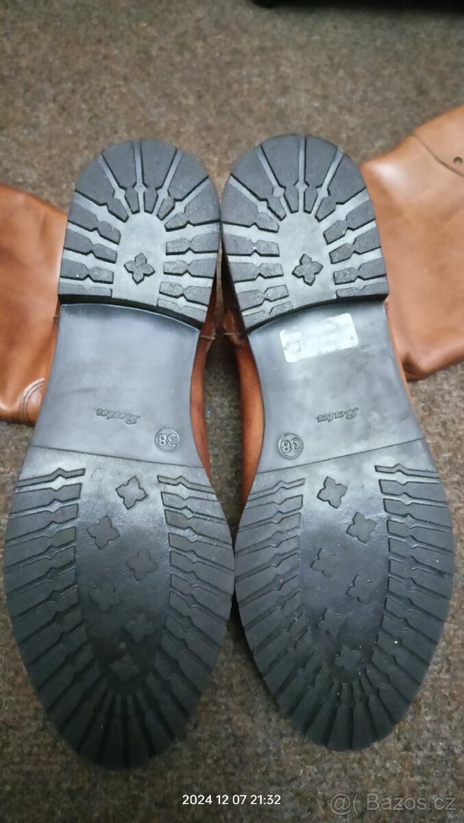 Dámské kožené kozačky Baťa - 5