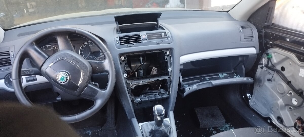 Škoda Octavia 1.6tdi 2011 - 5