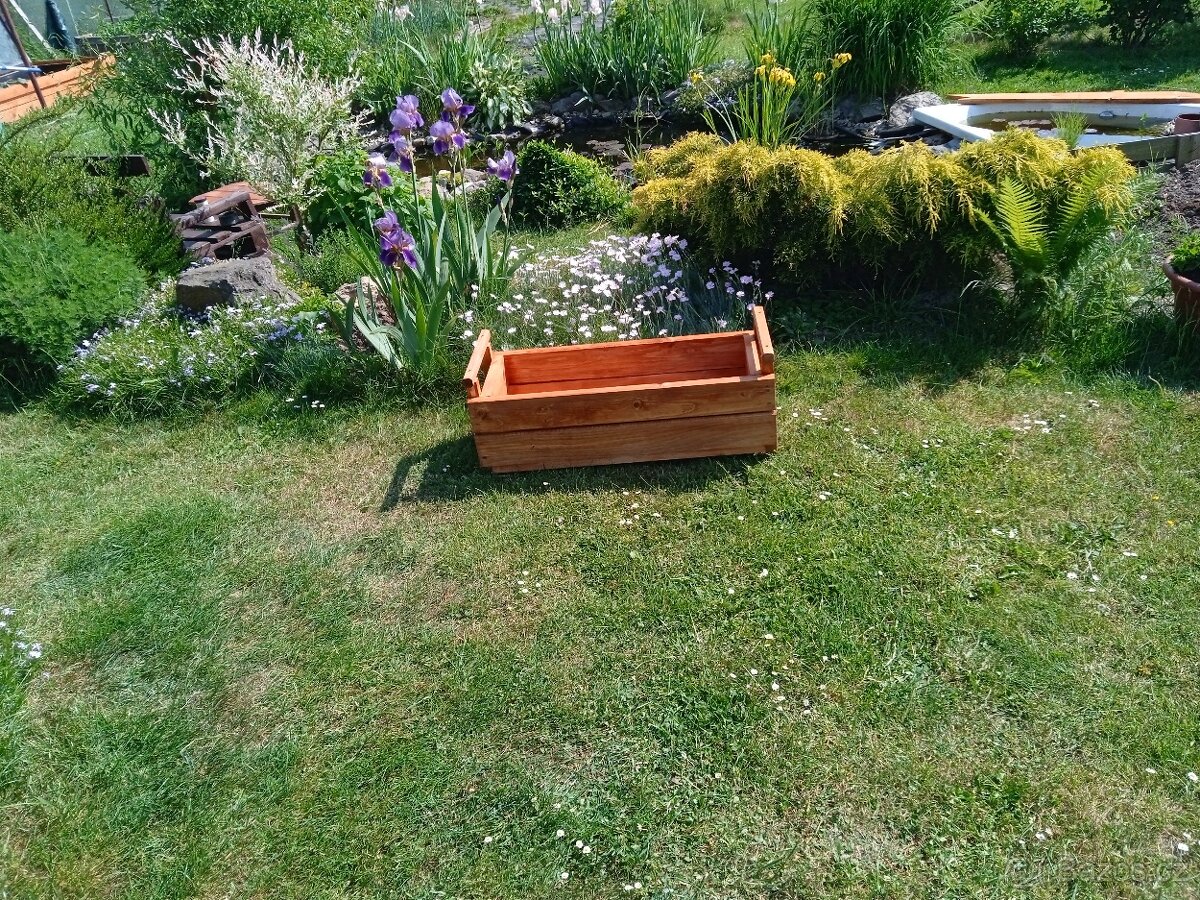 Vyvýšené záhony a truhlíky - 5
