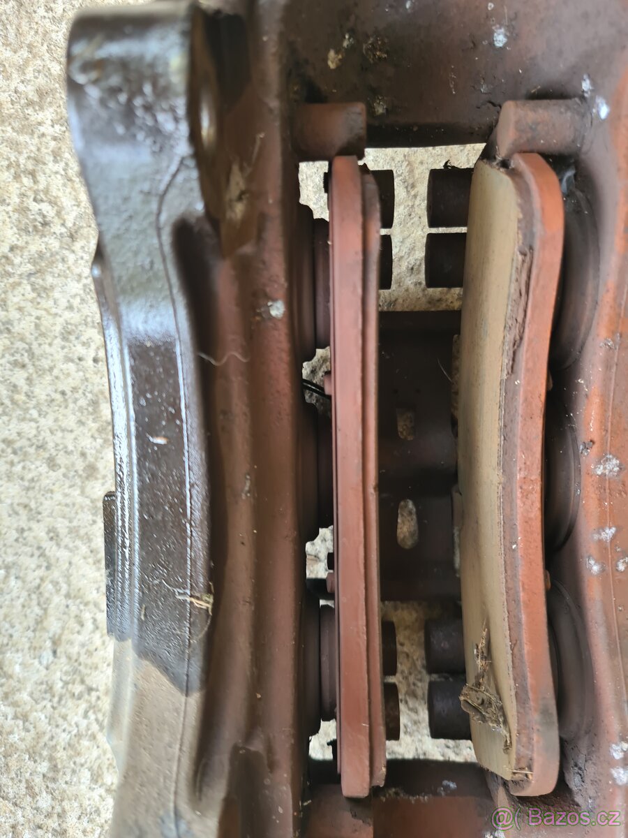 Predné brzdy 3.0 tdi VW Touareg 7l - 5