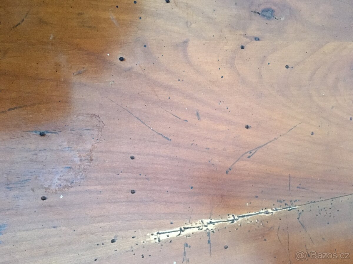 Starozitny stolek se suplikem - 5