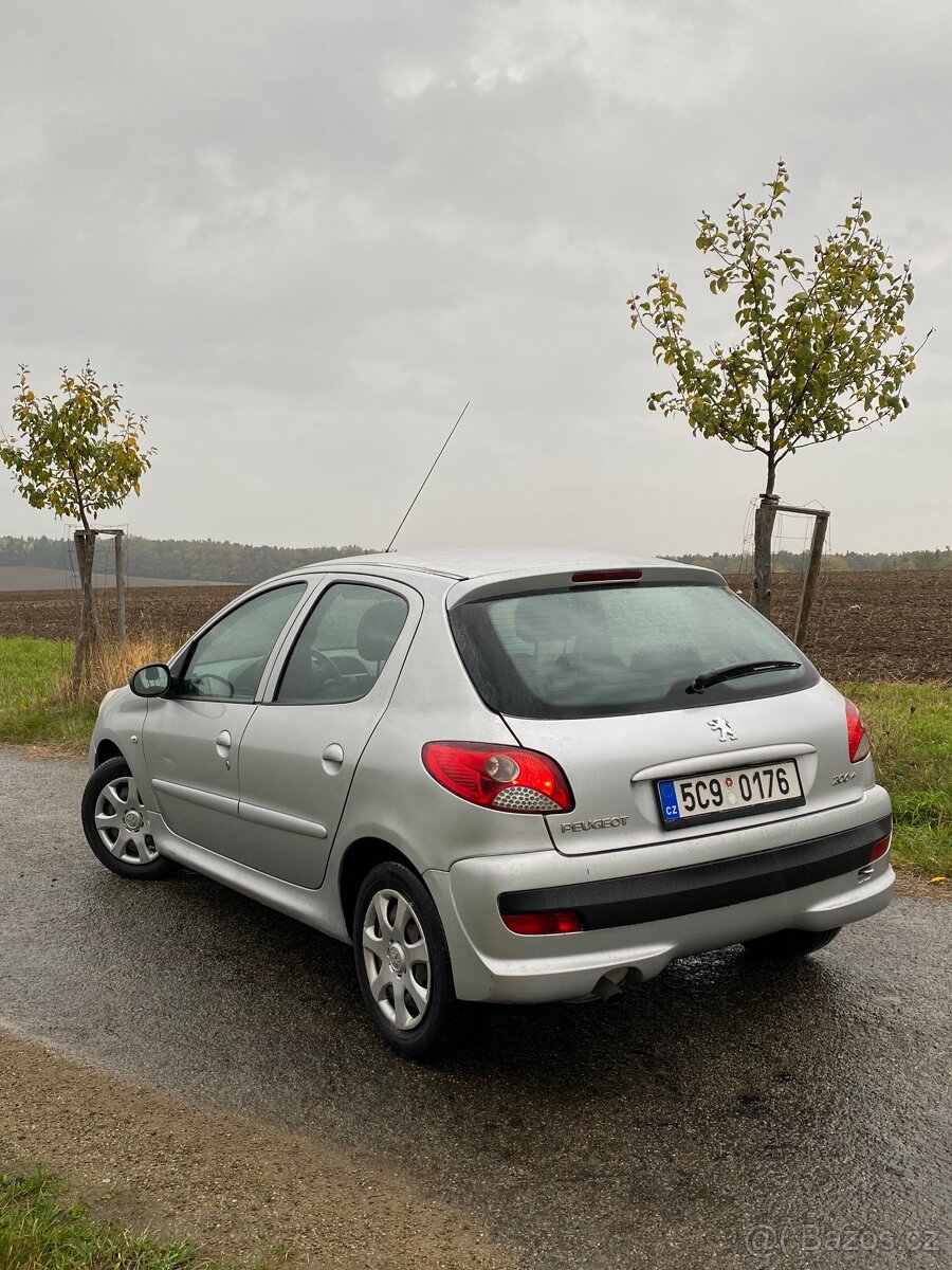 Peugeot 206+ 1.4HDi 50kW r.v.2010 - 5