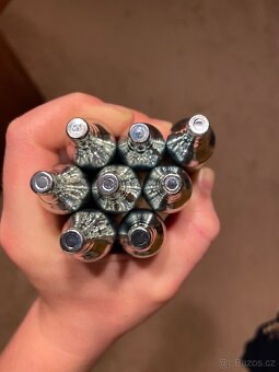 airsoftová pistole - 5