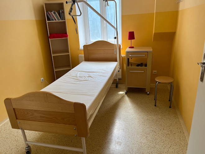 Polohovací postel - 5