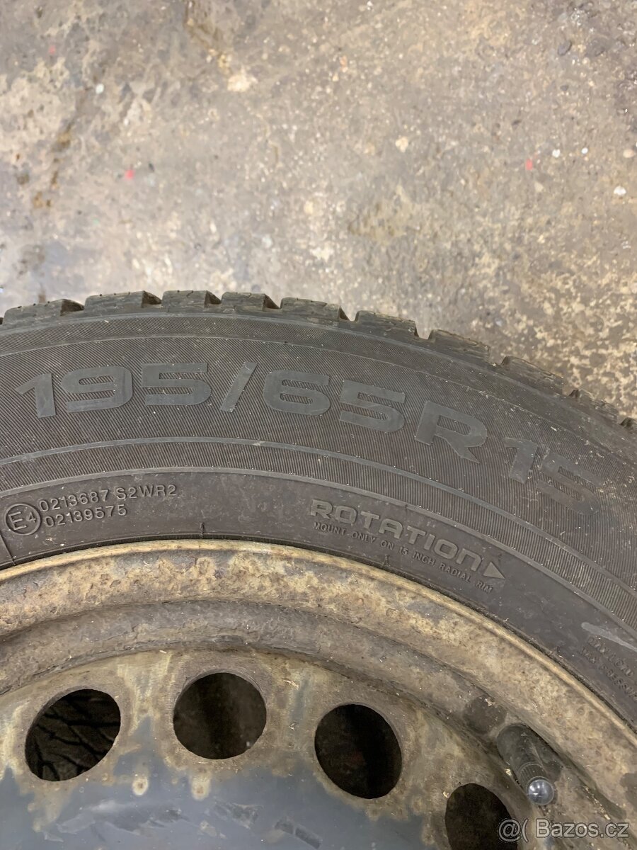 Nokian 195/65 r15 zimní - 5