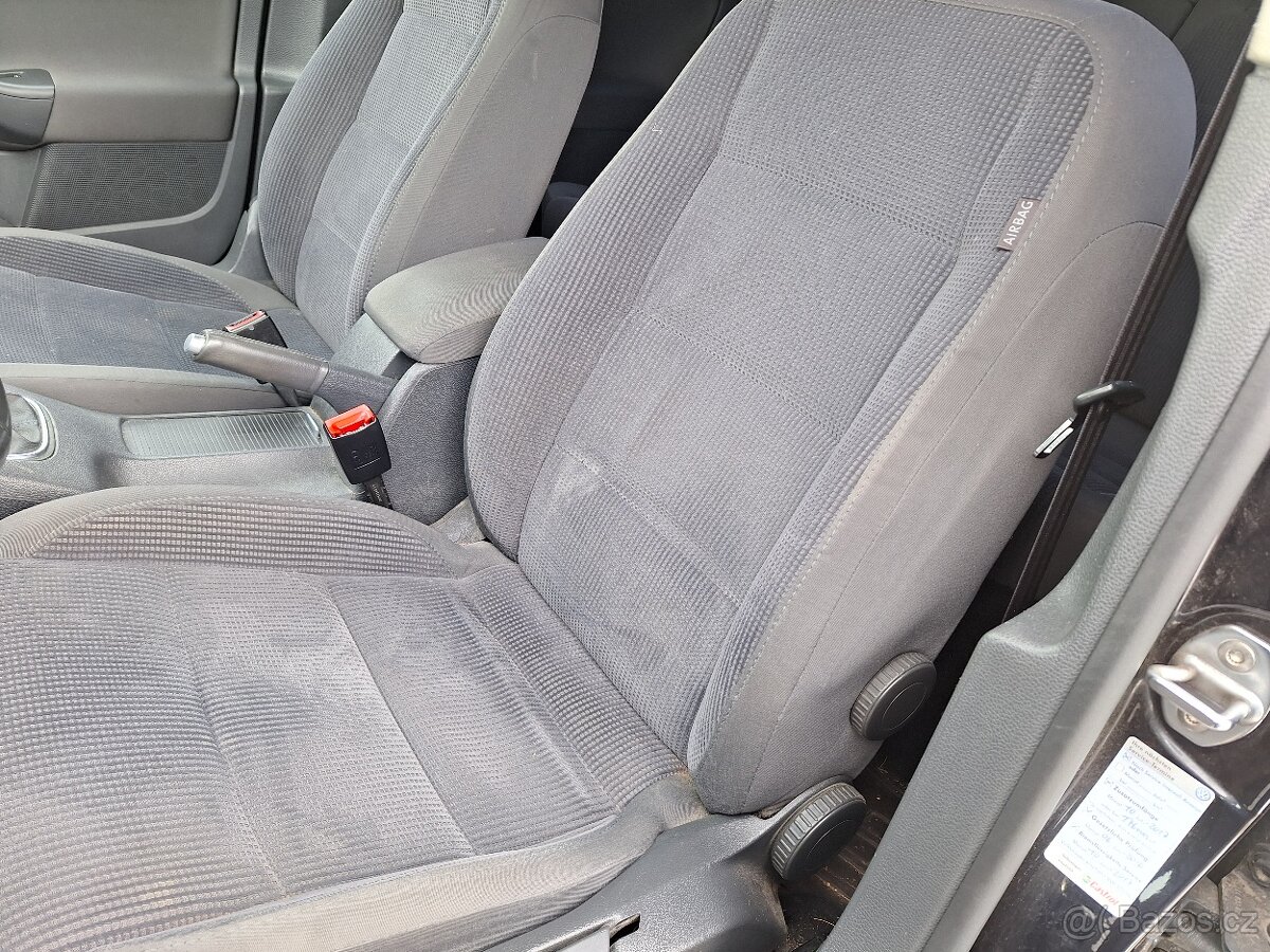 Volkswagen Golf 5 combi 1.6i - 5