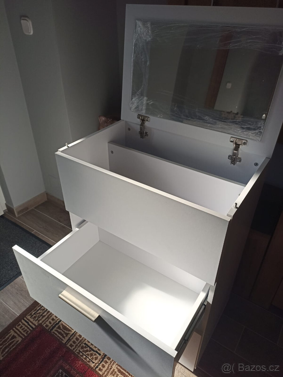 Nová kosmetická skříňka - 5