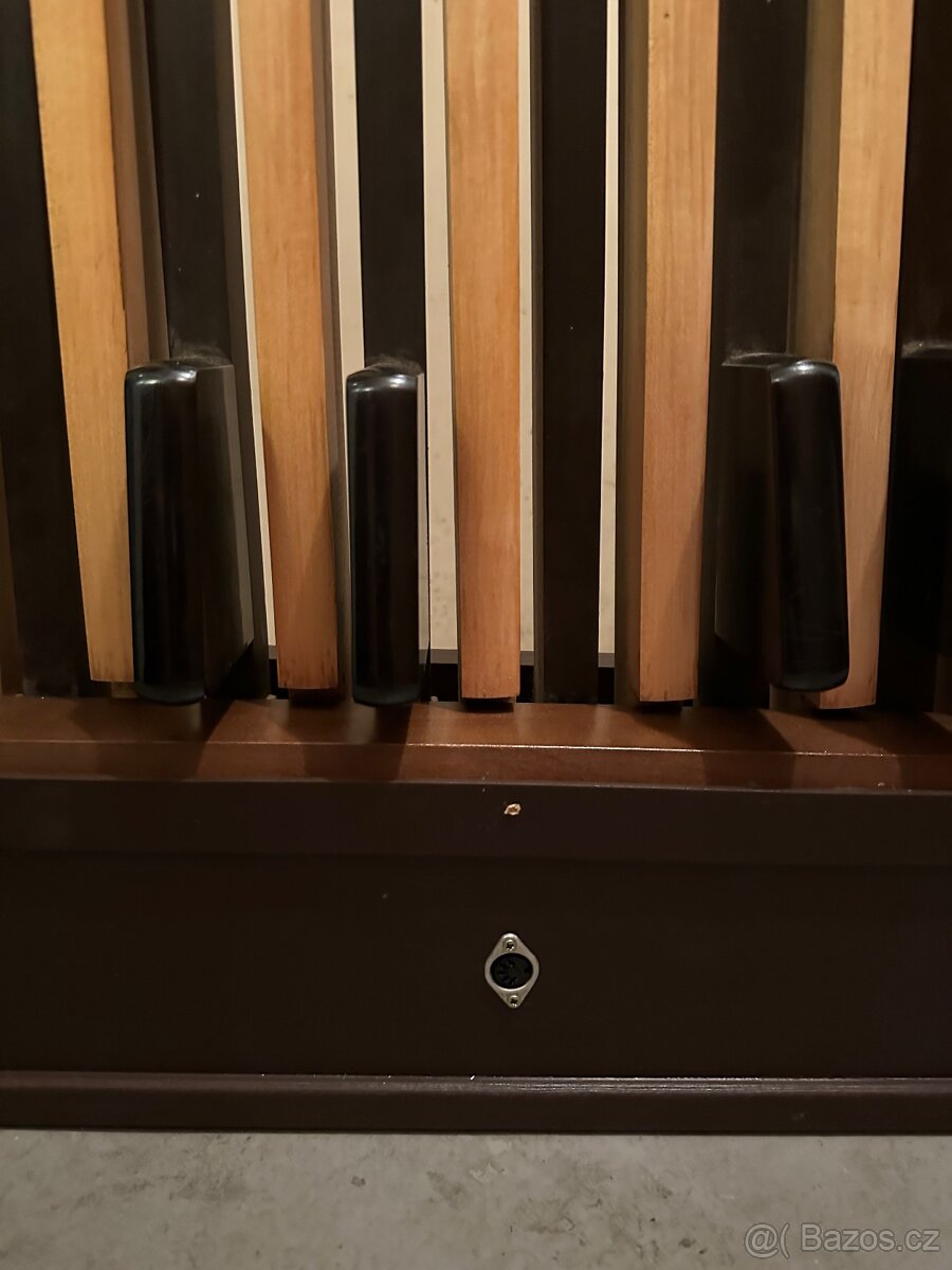 Hammond pedály (pedálnice) originál s MIDI modulem Berio - 5