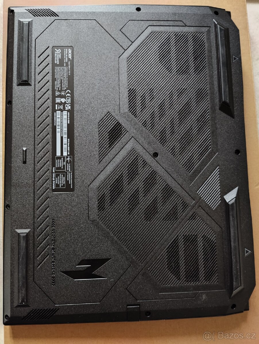 Acer nitro V16 AI, R7 260, RTX 5060 - 5