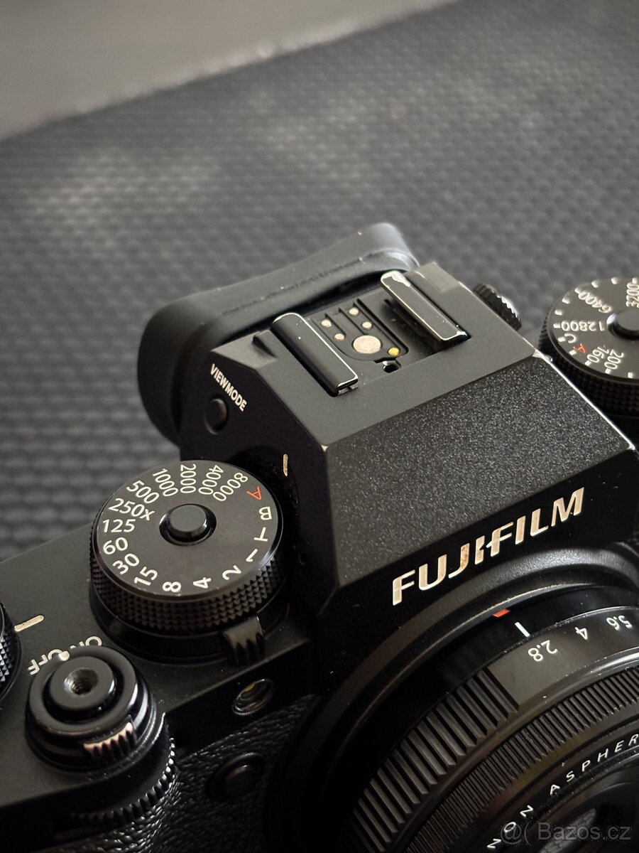 Fujifilm X-T4 + 27mm f2.8 + 16-80mm f4 - 5